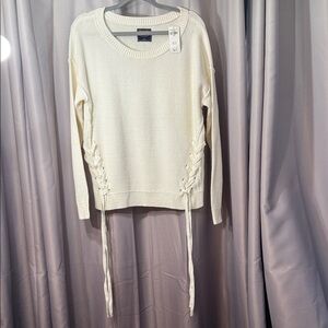 Abercrombie & Fitch Off-White Knit Sweater